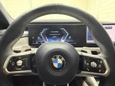Used 2025 BMW 760i xDrive AWD/4WD image 35