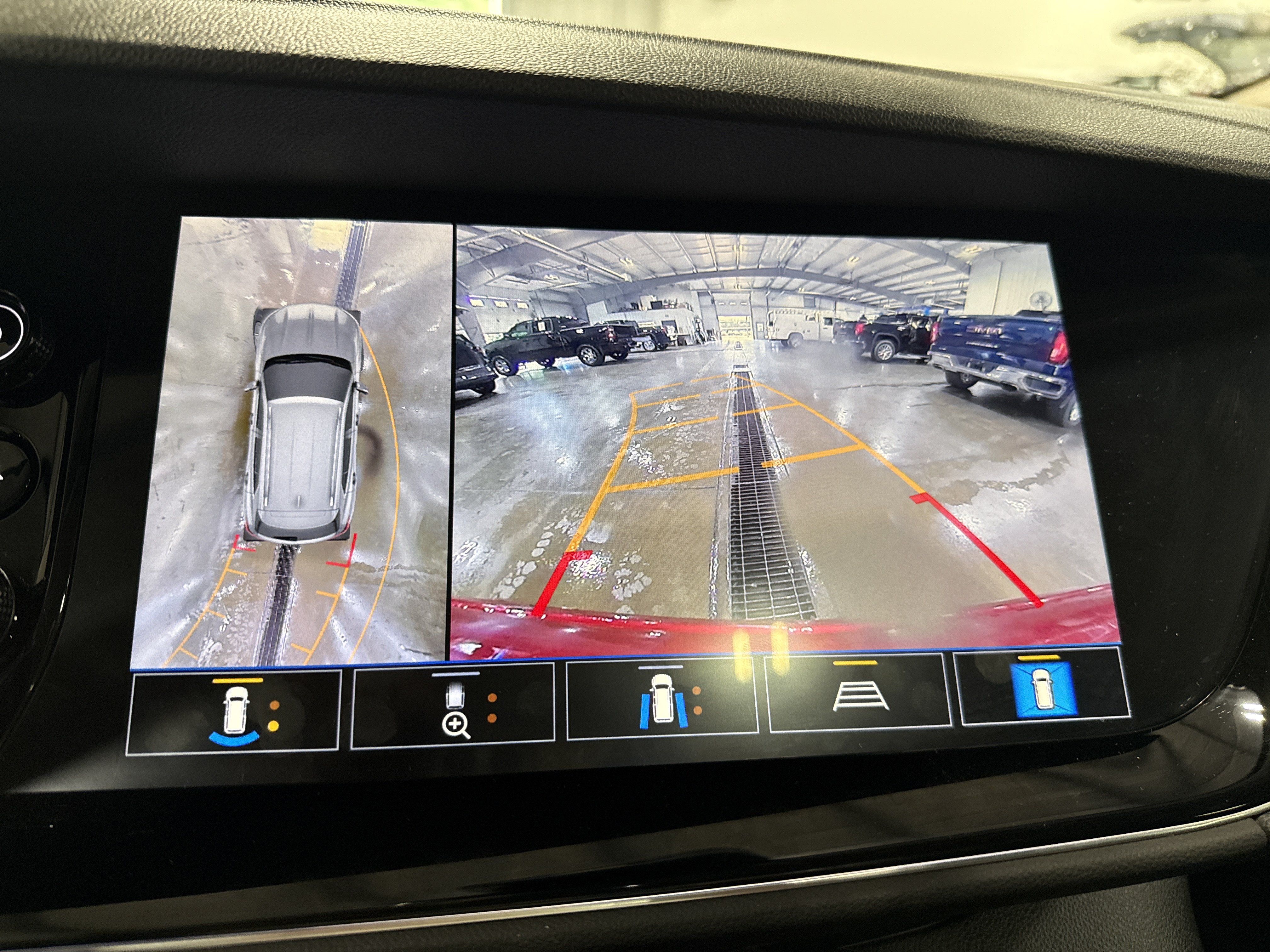 Used 2021 Buick Envision Avenir w/ Technology Package II AWD/4WD image 13