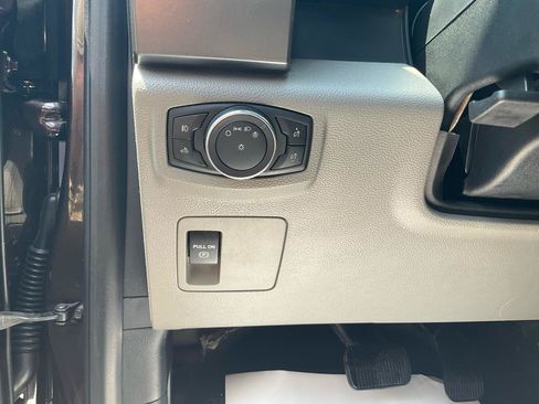 Used 2018 Ford F150 XLT w/ Trailer Tow Package AWD/4WD image 27
