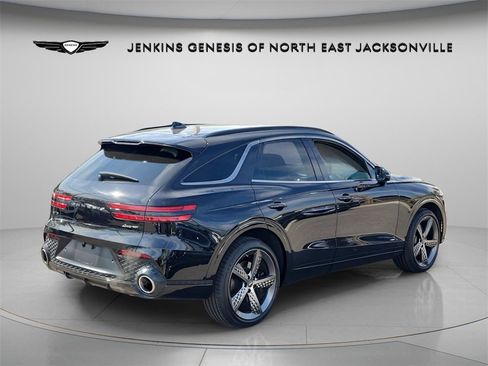 Used 2023 Genesis GV70 3.5T Sport w/ Sport Prestige Package image 7