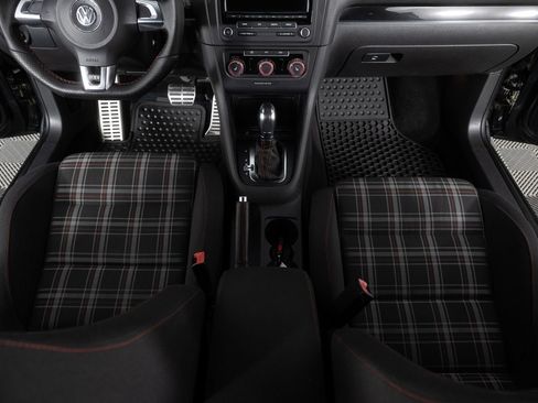 Used 2013 Volkswagen Golf 4-Door image 35