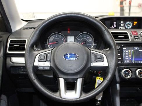 Used 2018 Subaru Forester 2.5i Premium w/ All-Weather Package image 24