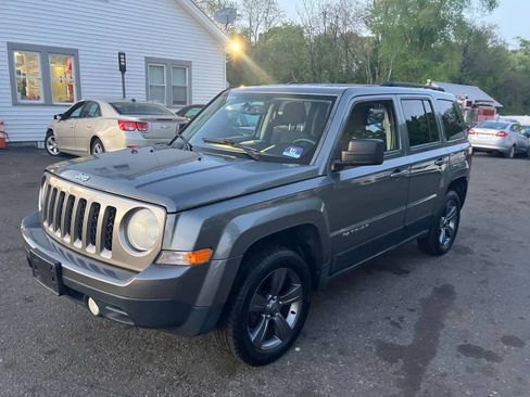Used 2012 Jeep Patriot Sport w/ PWR Value Group AWD/4WD image 3