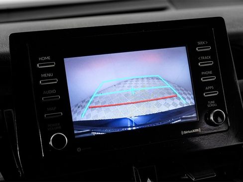 Used 2021 Toyota Camry SE image 17