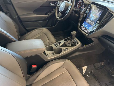 Certified 2025 Subaru Crosstrek 2.5i Limited w/ Crosstrek Mirror Package image 15