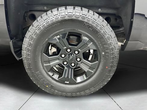 Used 2017 Chevrolet Silverado 1500 LTZ Z71 w/ LTZ Plus Package image 21