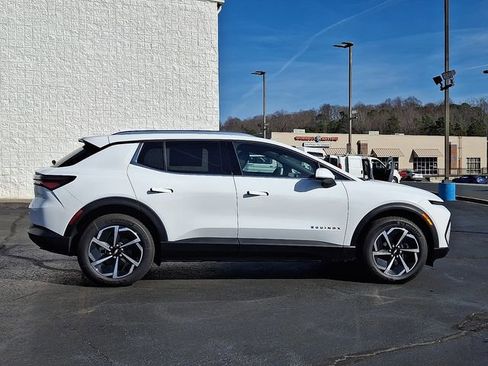 New 2026 Chevrolet Equinox EV LT AWD/4WD image 7