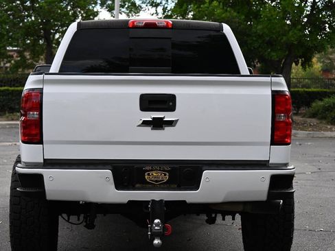 Used 2018 Chevrolet Silverado 1500 LT w/ All Star Edition AWD/4WD image 5