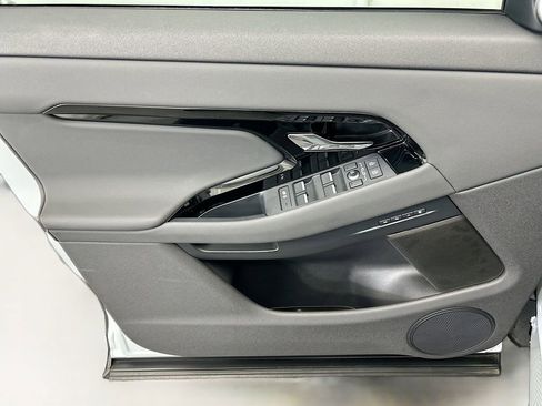 Certified 2025 Land Rover Range Rover Evoque S image 23