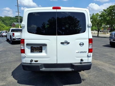 Used 2018 Nissan NV 3500 S RWD image 4