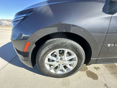 Used 2023 Chevrolet Equinox LT image 32