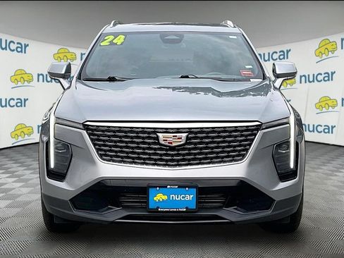 Used 2024 Cadillac XT4 Premium Luxury AWD/4WD image 2