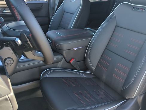 New 2025 GMC Yukon XL AT4 Ultimate w/ LPO, Floor Liner Package image 20