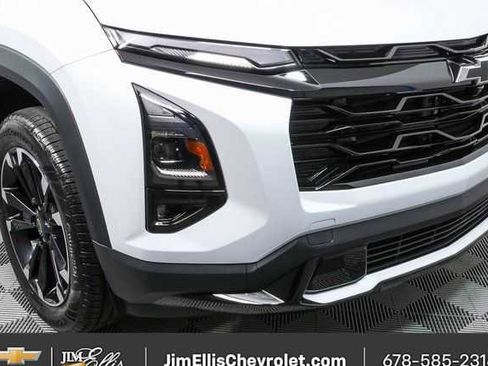 New 2026 Chevrolet Equinox RS w/ Convenience Package III AWD/4WD image 36