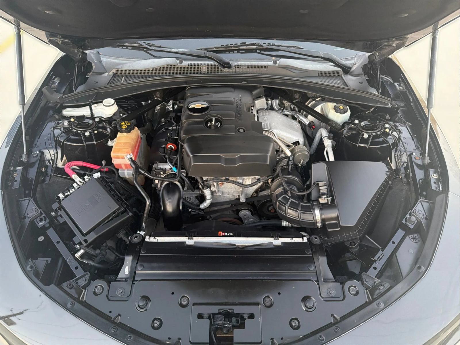 Used 2016 Chevrolet Camaro LT RWD image 27