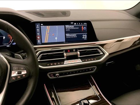 Certified 2023 BMW X5 xDrive40i w/ Premium Package AWD/4WD image 5