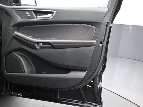 Certified 2024 Ford Edge ST-Line AWD/4WD image 29