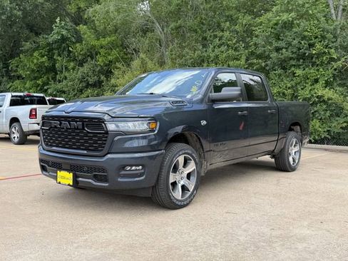 New 2026 RAM 1500 Express image 4