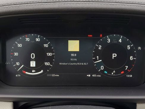 New 2026 Land Rover Discovery Dynamic SE image 15