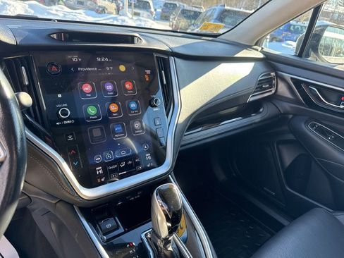 Used 2022 Subaru Outback Limited image 15