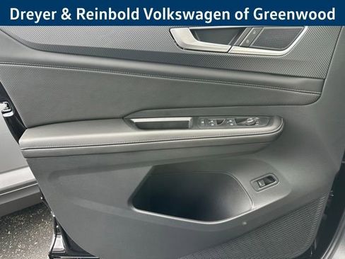 New 2026 Volkswagen Atlas Cross Sport SEL image 23