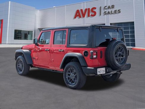 Used 2025 Jeep Wrangler Unlimited Sport AWD/4WD image 9