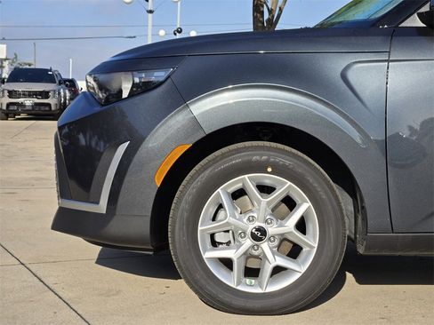 New 2025 Kia Soul LX w/ LX Technology Package image 5