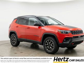 Used 2025 Jeep Compass Trailhawk AWD/4WD video 1