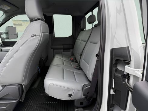New 2026 Ford F350 XL w/ 360-Degree Camera Package AWD/4WD image 5