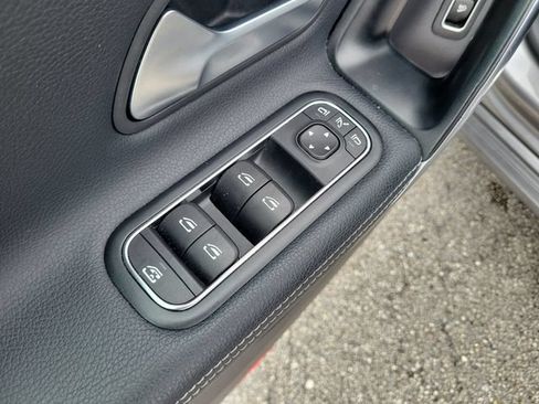 Used 2025 Mercedes-Benz CLA 250 image 17
