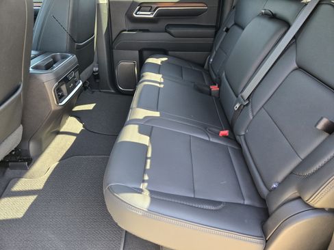 Used 2024 GMC Sierra 1500 Denali w/ Denali Reserve Package AWD/4WD image 30