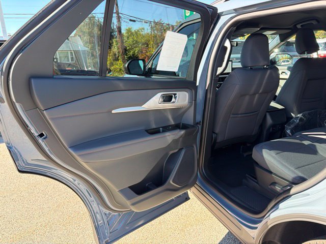 New 2027 Ford Explorer Active AWD/4WD image 8