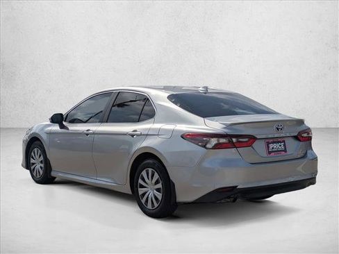 Used 2023 Toyota Camry LE FWD image 8