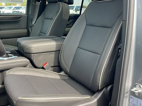 New 2026 GMC Yukon Elevation w/ Elevation Premium Package AWD/4WD image 14