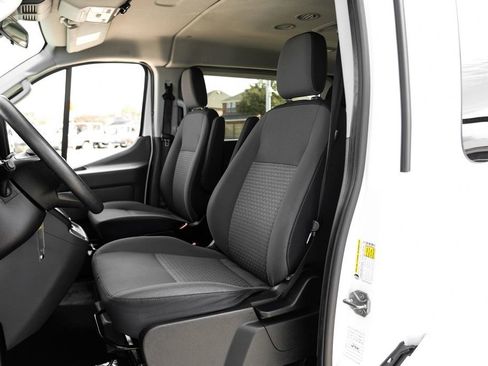 Used 2023 Ford Transit 350 XLT image 30