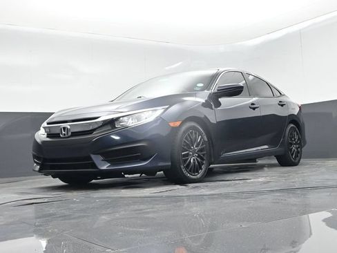 Used 2017 Honda Civic LX image 43