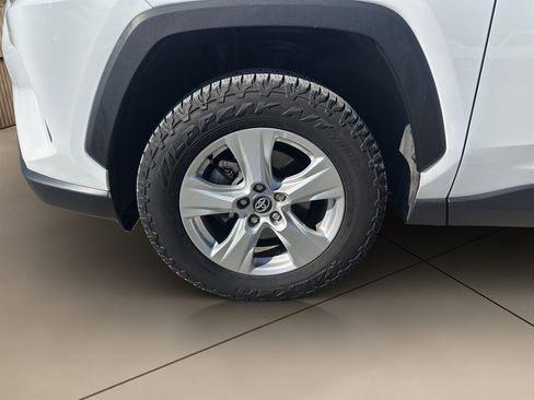 Used 2020 Toyota RAV4 XLE w/ Convenience Package image 23