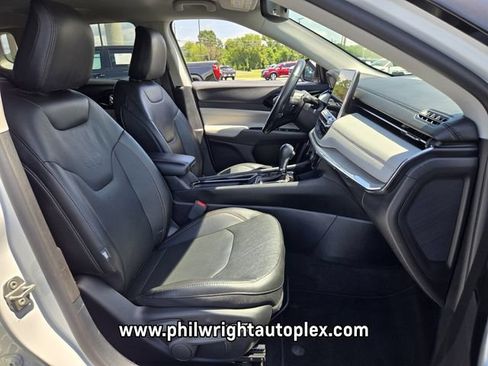 Used 2022 Jeep Compass Limited AWD/4WD image 20