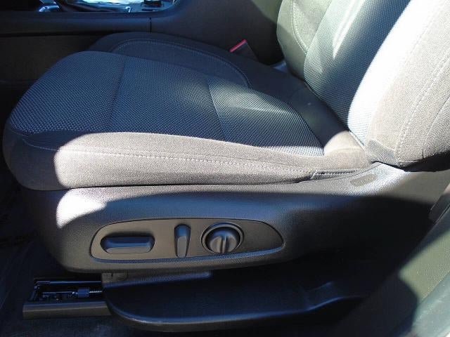 Used 2023 Chevrolet Traverse LT FWD image 16