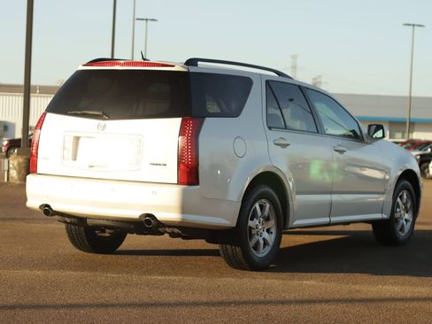 Used 2006 Cadillac SRX w/ Seating Package image 7