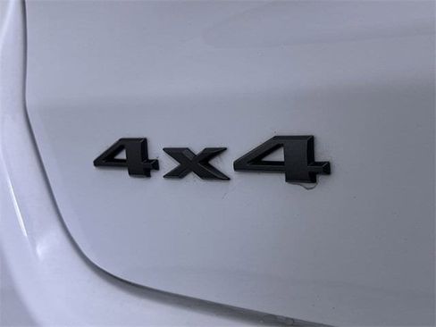 Used 2024 Jeep Compass Latitude w/ Convenience Group image 33