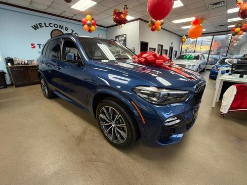 Used 2021 BMW X5 xDrive40i w/ M Sport Package image 8