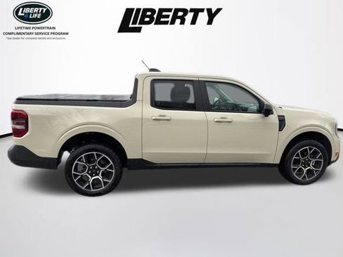 Used 2025 Ford Maverick Lariat image 8