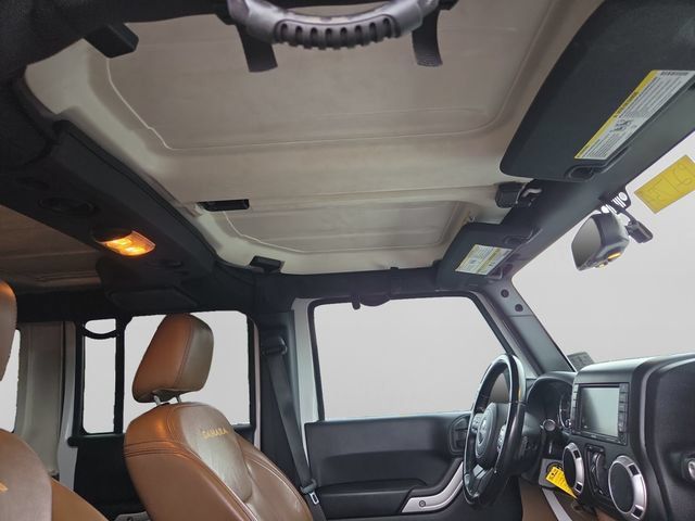 Used 2015 Jeep Wrangler Unlimited Sahara w/ Connectivity Group AWD/4WD image 31