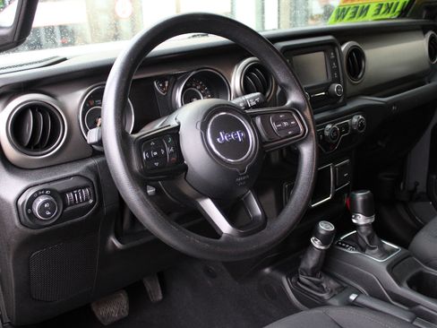 Certified 2021 Jeep Gladiator Sport image 12