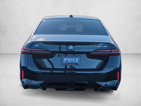 Used 2025 BMW i5 xDrive40 w/ M Sport Package AWD/4WD image 7