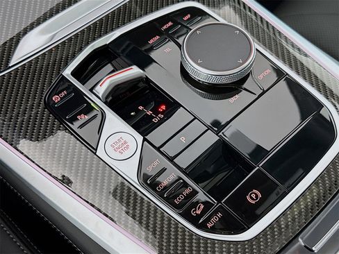 Used 2025 BMW X5 M60i w/ Climate Comfort Package image 17