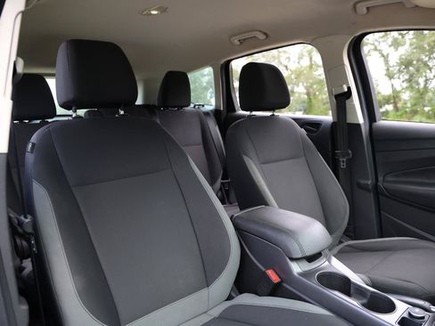 Used 2016 Ford Escape S FWD image 16