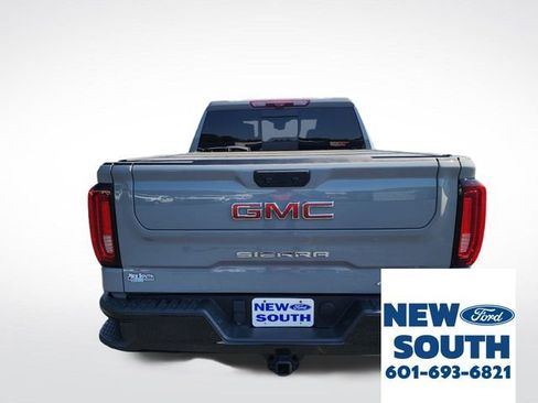 Used 2024 GMC Sierra 1500 AT4X image 7