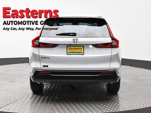 Used 2023 Honda CR-V LX image 6